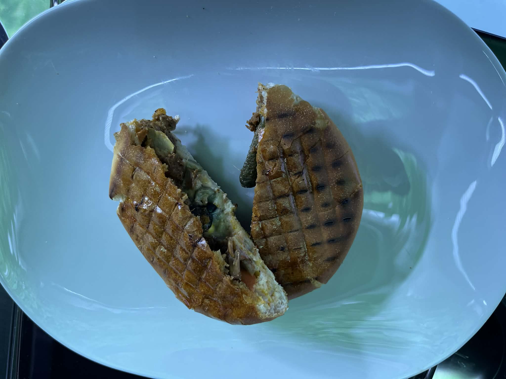 سەندەویچ گرێڵ گۆشت